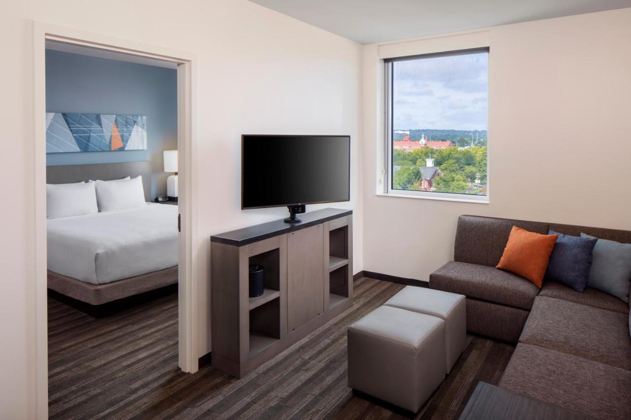 Готель Hyatt House Augusta Downtown Екстер'єр фото